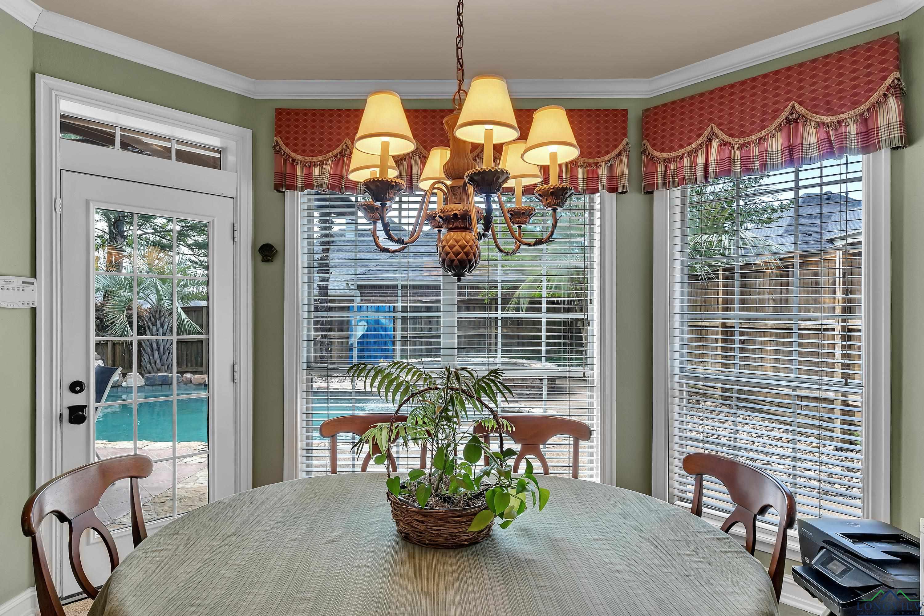 1014 Lovers Lane, Longview, Texas image 16