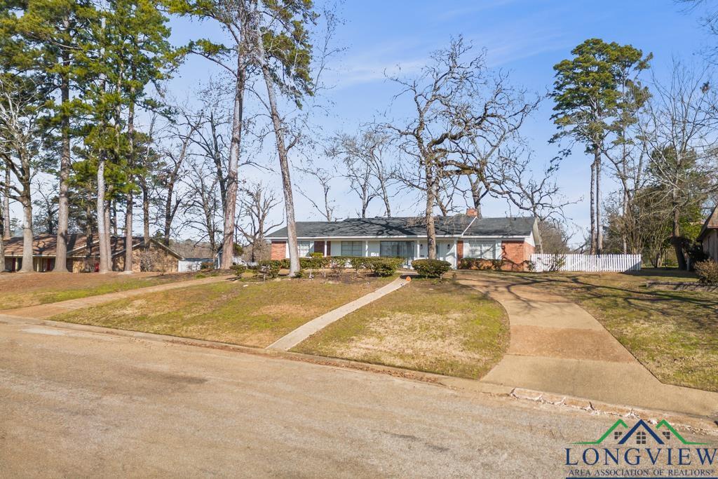 1615 Frost Street, Gilmer, Texas image 1