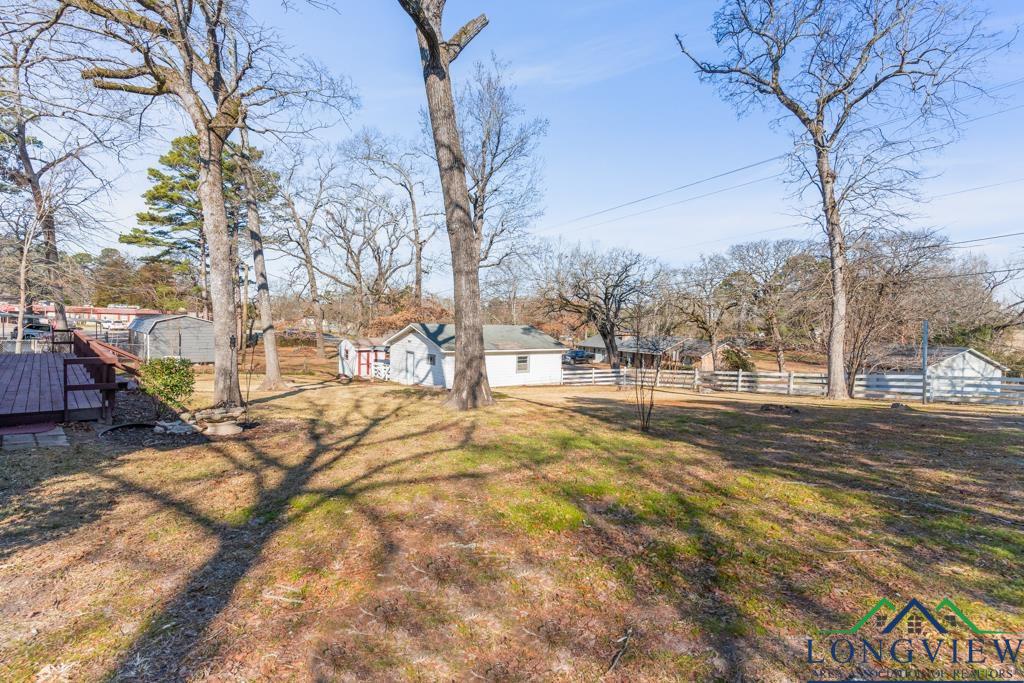 1615 Frost Street, Gilmer, Texas image 30