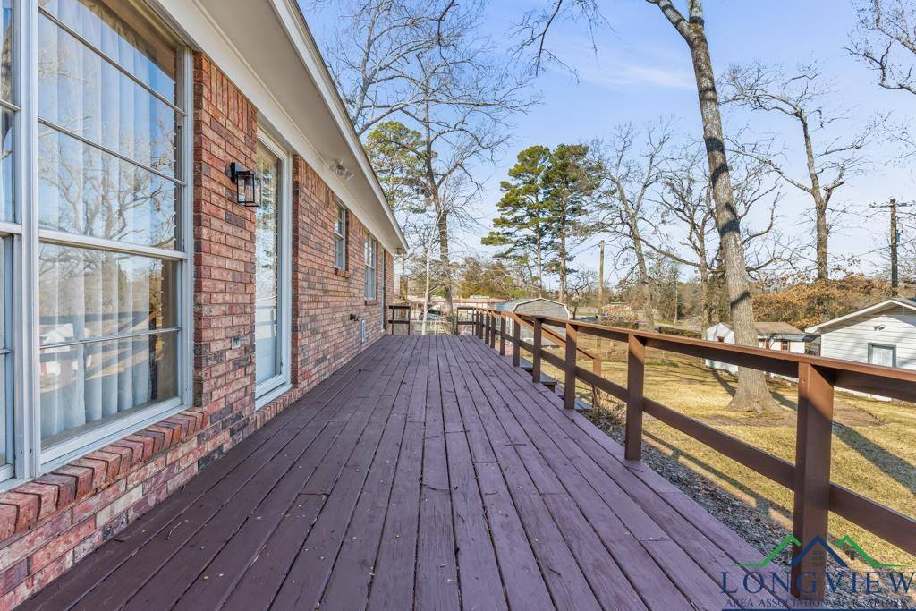 1615 Frost Street, Gilmer, Texas image 38