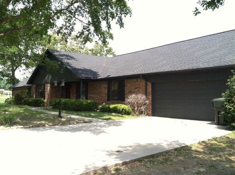 Homes For Sale - 5750 Tryon Rd<br/> Longview, TX 75605