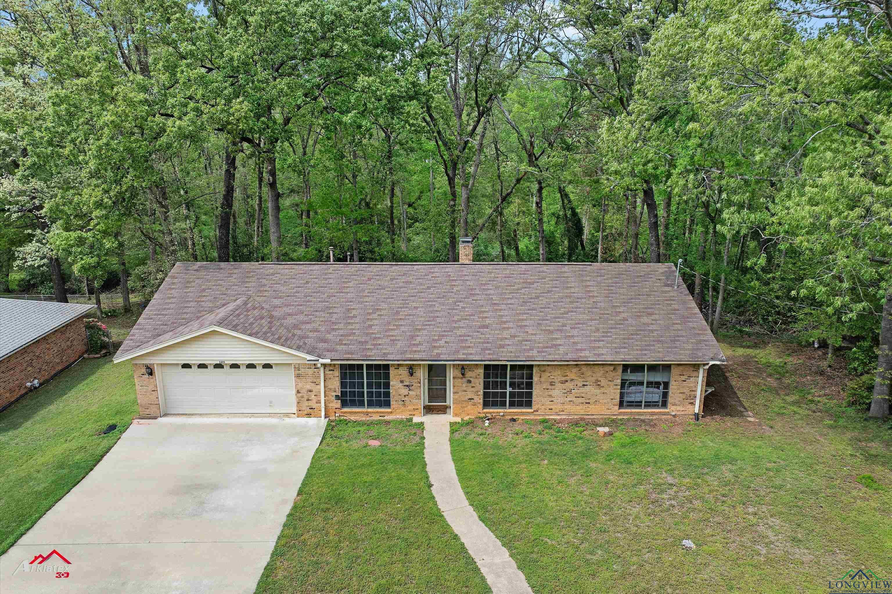 3215 Restview St, Longview, Texas image 2