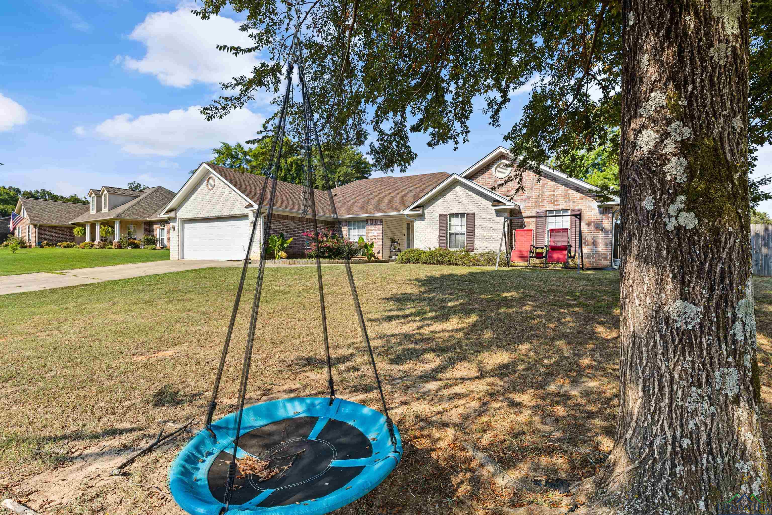 101 Remington Trail, Longview, Texas image 3