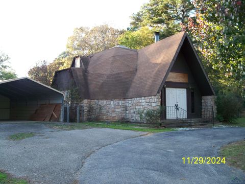 A home in Gladewater