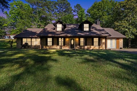 Homes For Sale - 5100 Brent Dr<br/> Gregg County, Longview, TX 75604