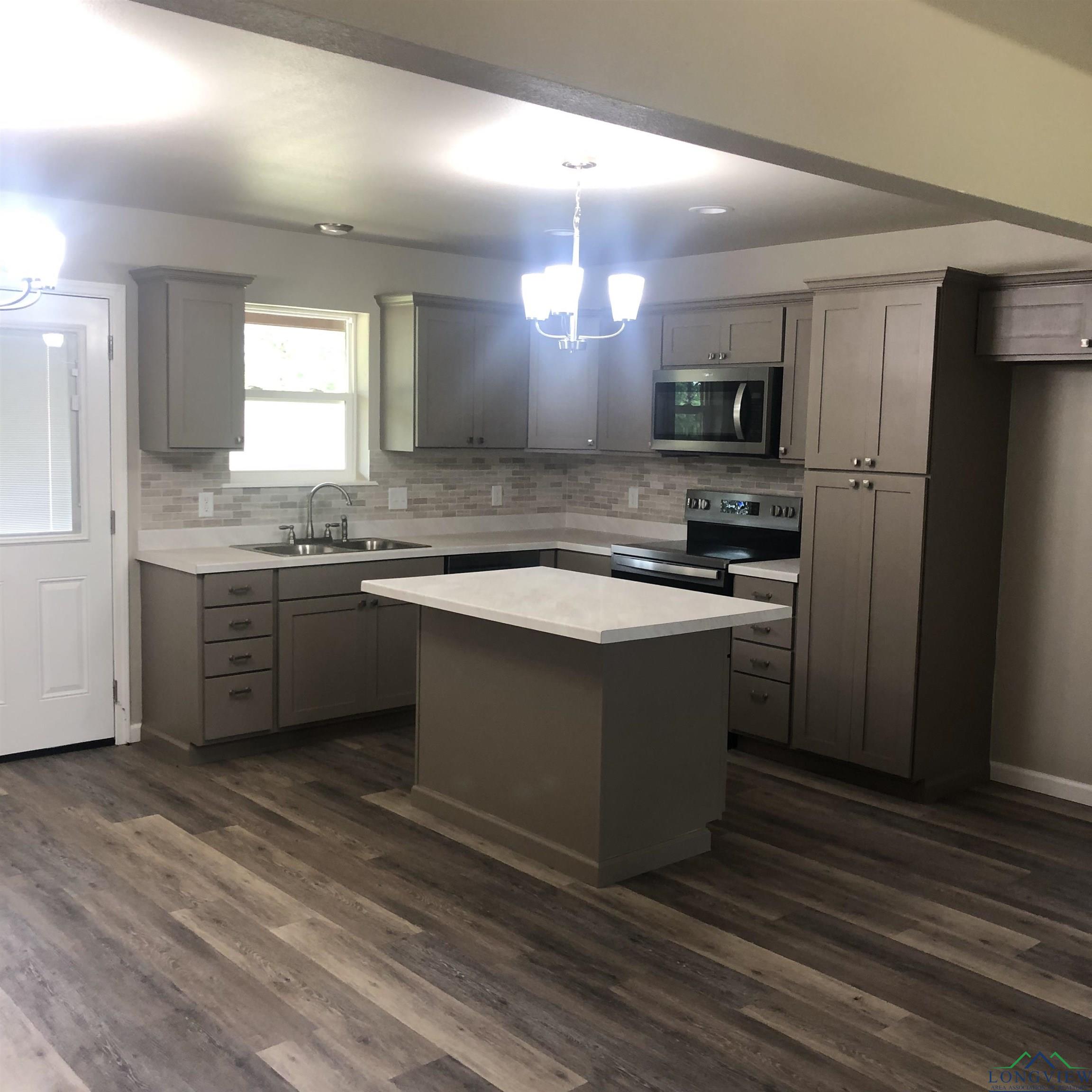 105 Meadow, Naples, Texas image 4