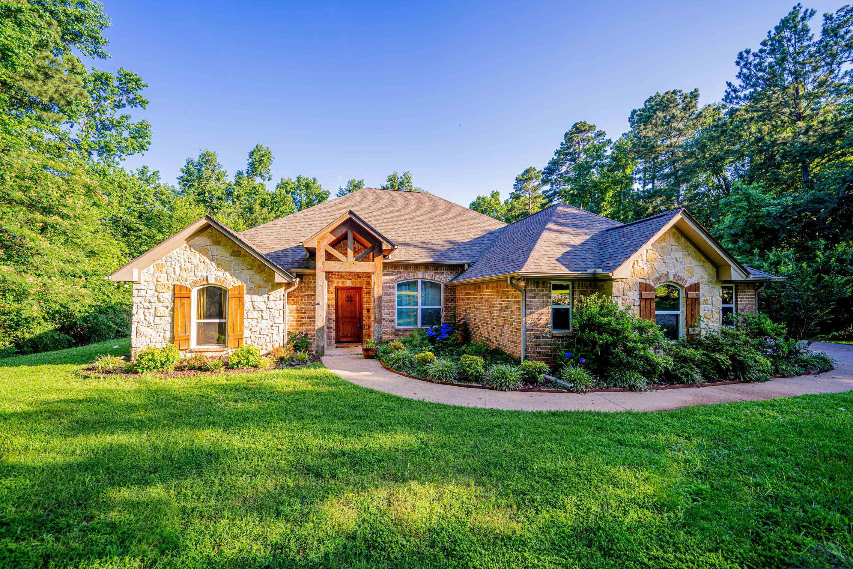 320 Fox Glove Ln, Hallsville, Texas image 2