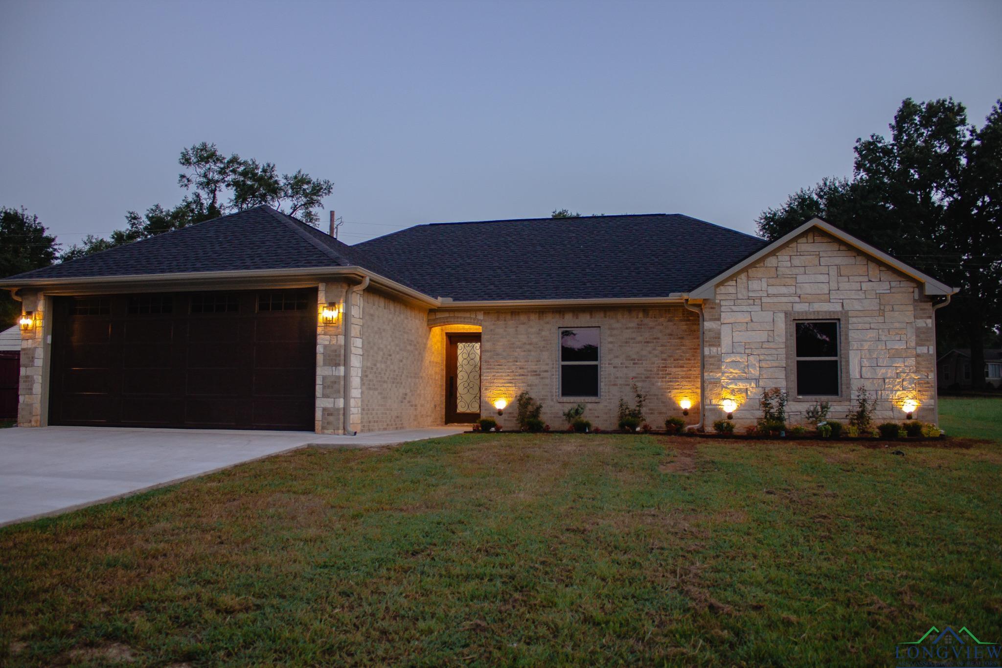 802 Scenic Loop, Marshall, Texas image 1