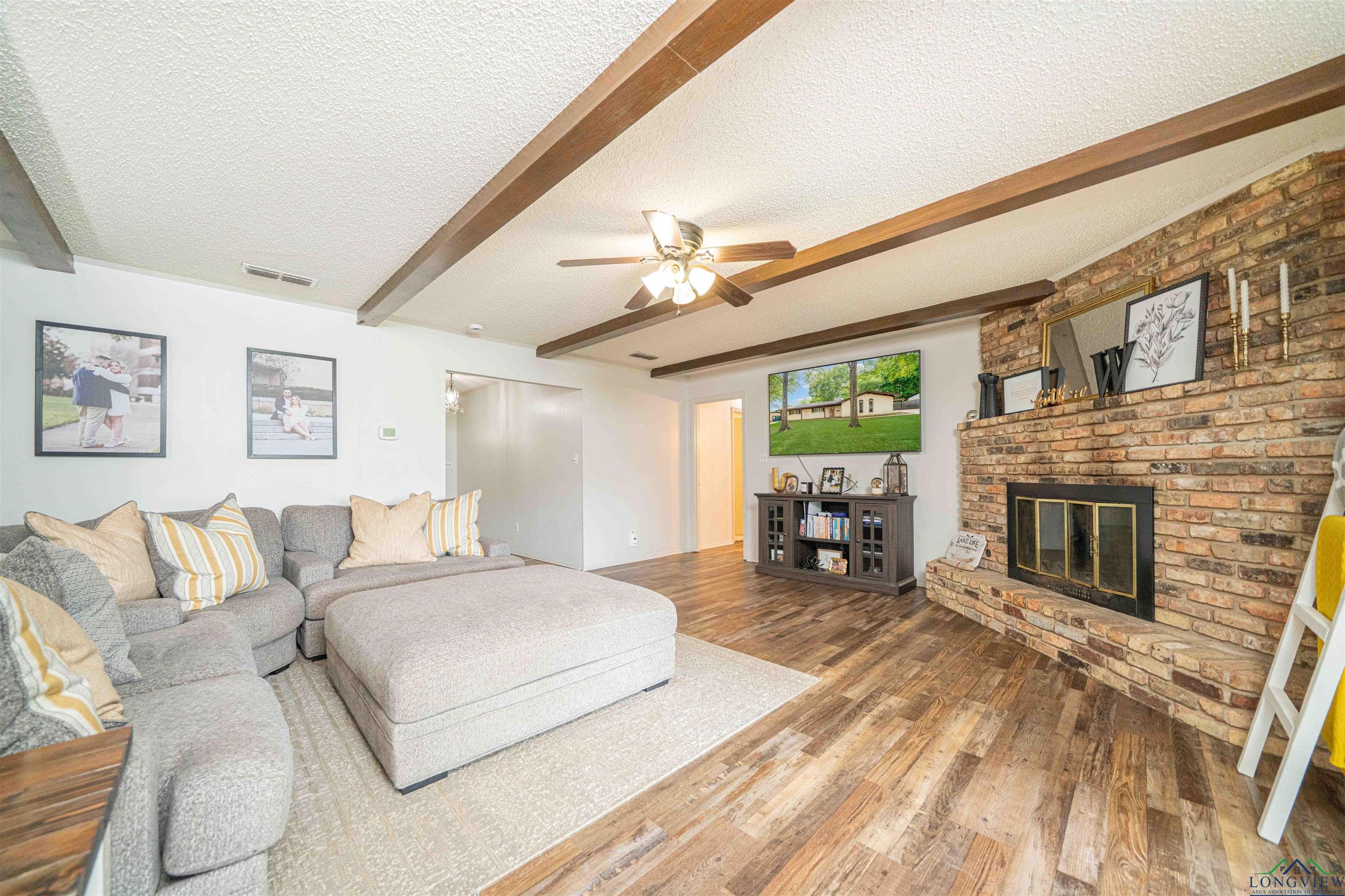 1309 Tony St, White Oak, Texas image 3