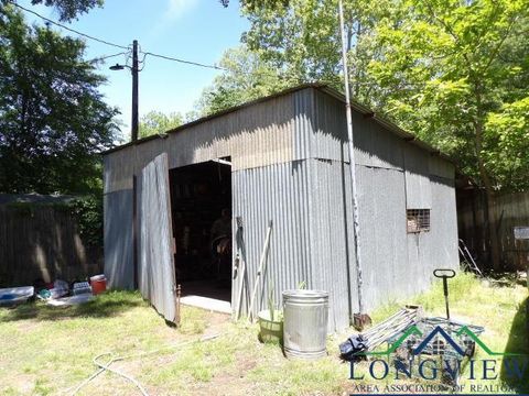 A home in Gilmer