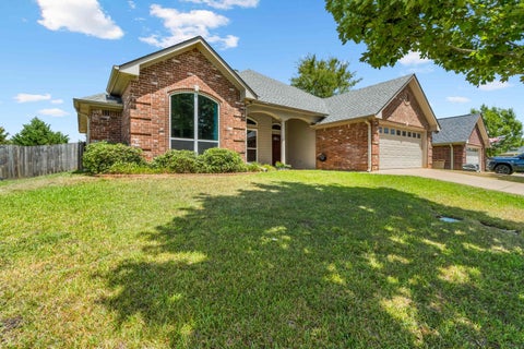 Homes For Sale - 11848 County Road 167<br/> Tyler, TX 75703