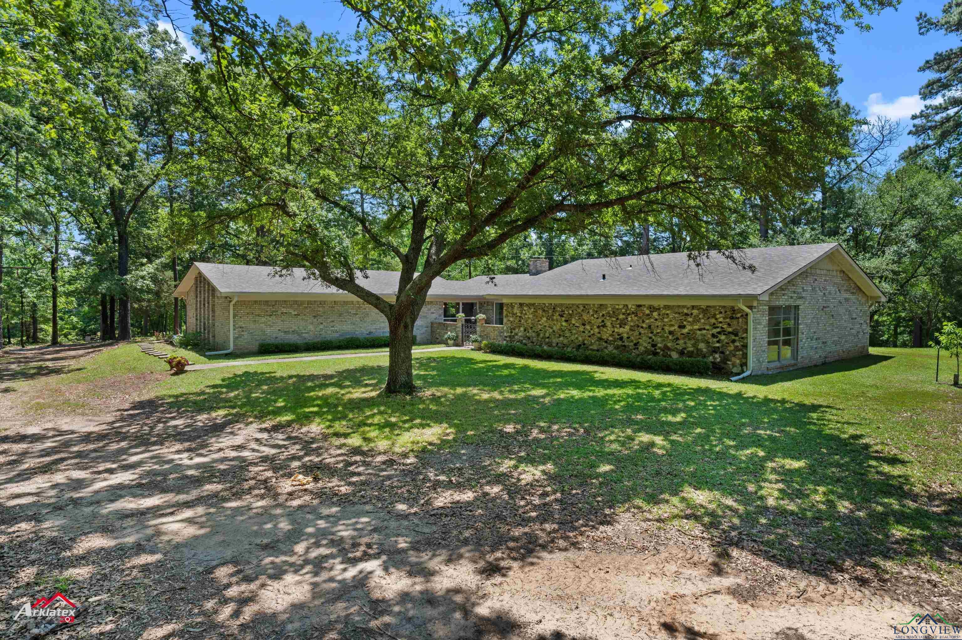 9829 Hwy 11, Hughes Springs, Texas image 39