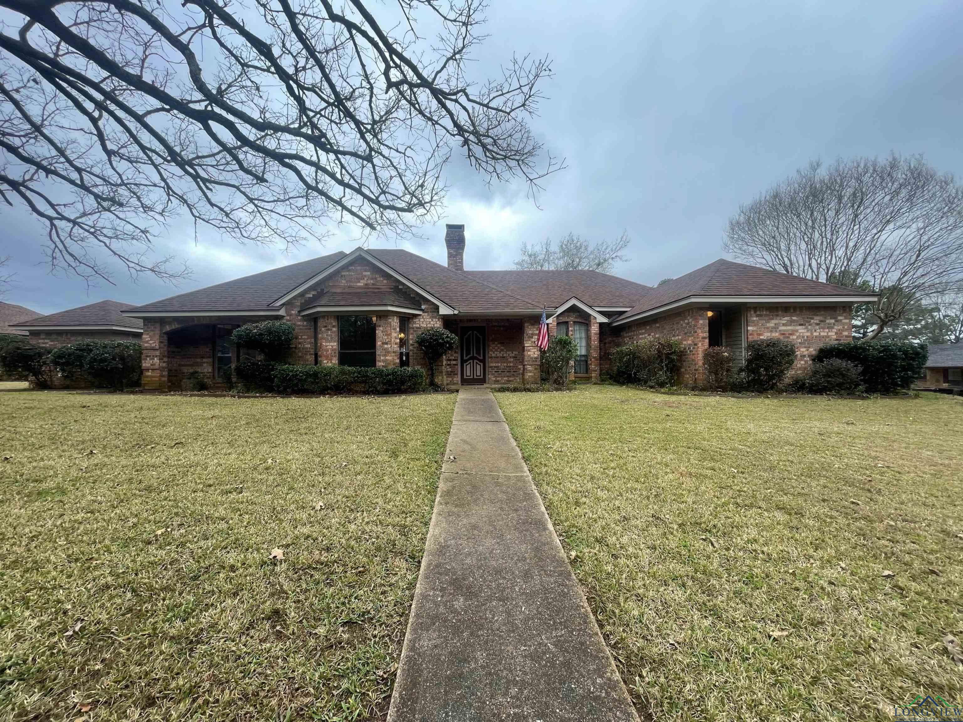 1307 Spring Tree Ln, Kilgore, Texas image 1