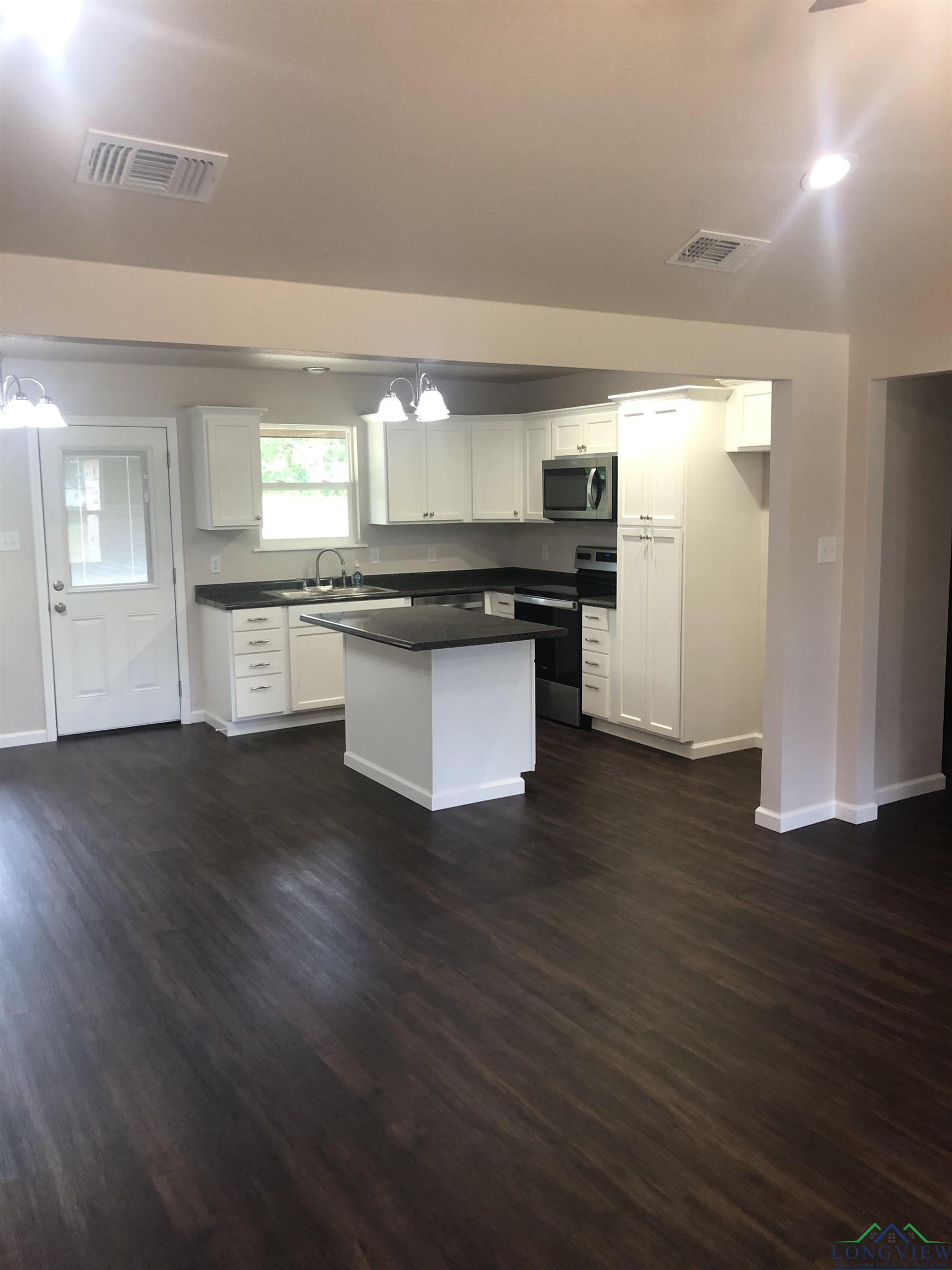 107 Meadow Lane, Naples, Texas image 10