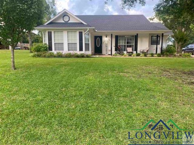 6 Timber Ridge Dr, Atlanta, Texas image 1