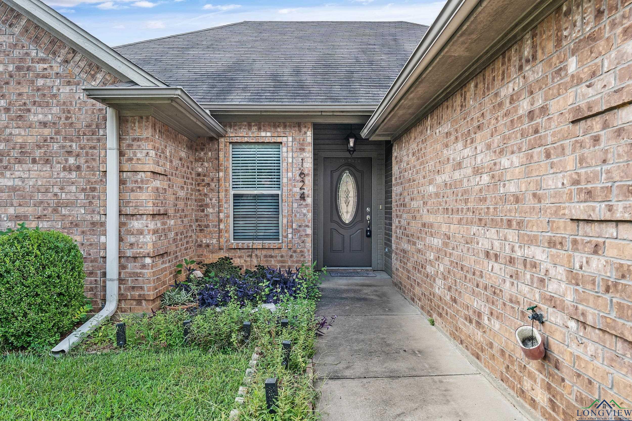 1624 Crockett Dr, Tyler, Texas image 4