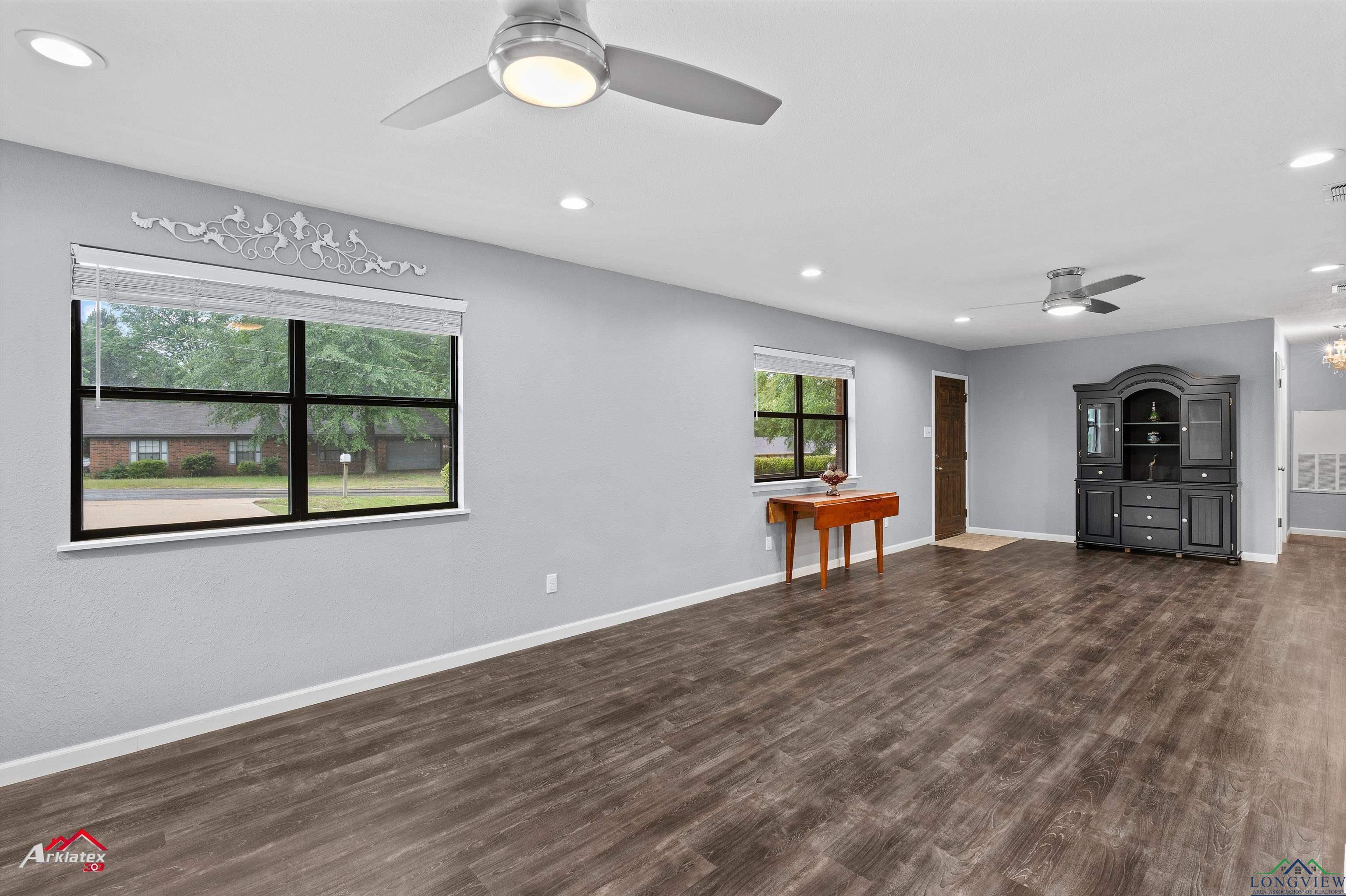 211 Locklear Ave, Longview, Texas image 7