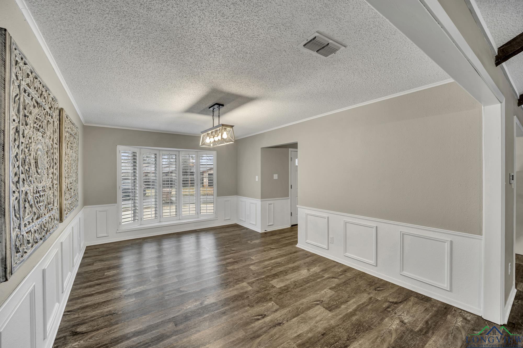 2103 NE Oakridge Dr, Gladewater, Texas image 7
