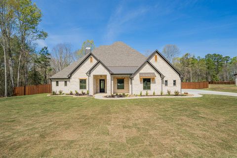 Homes For Sale - 205 Thorn Briar Trail<br/> Harrison County, Longview, TX 75602