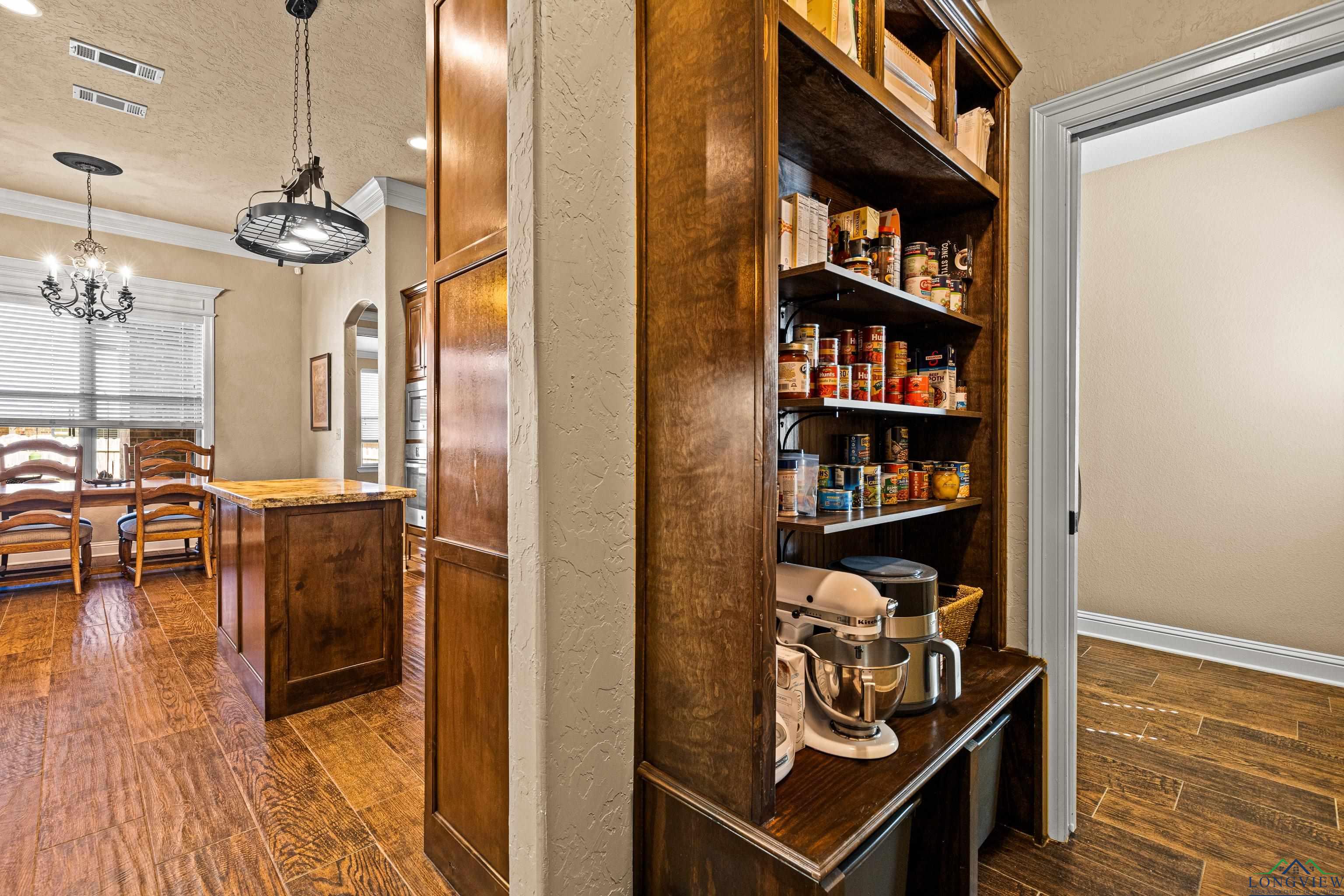 1622 Olympic Dr, Longview, Texas image 22