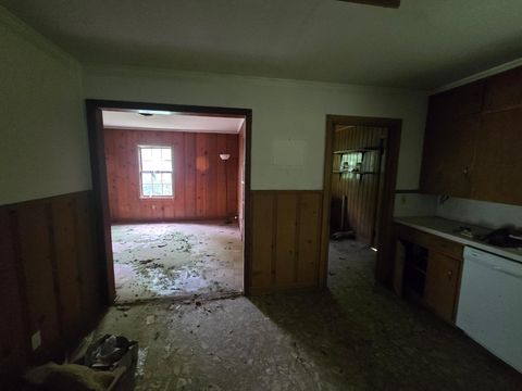 Homes For Sale - 596 Marcus St<br/> Shelby County, Timpson, TX 75975