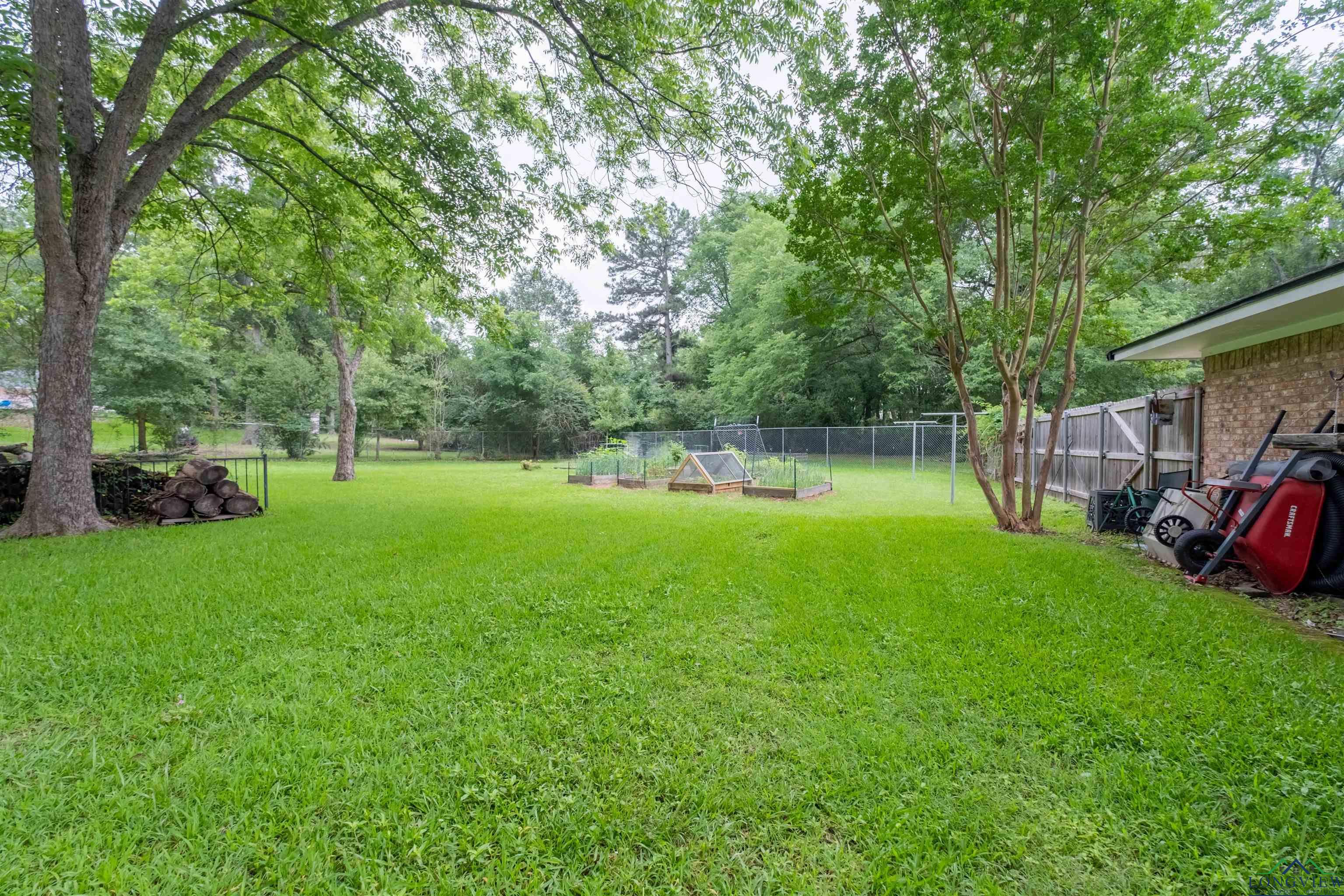 1015 Bel Air Dr, Athens, Texas image 27