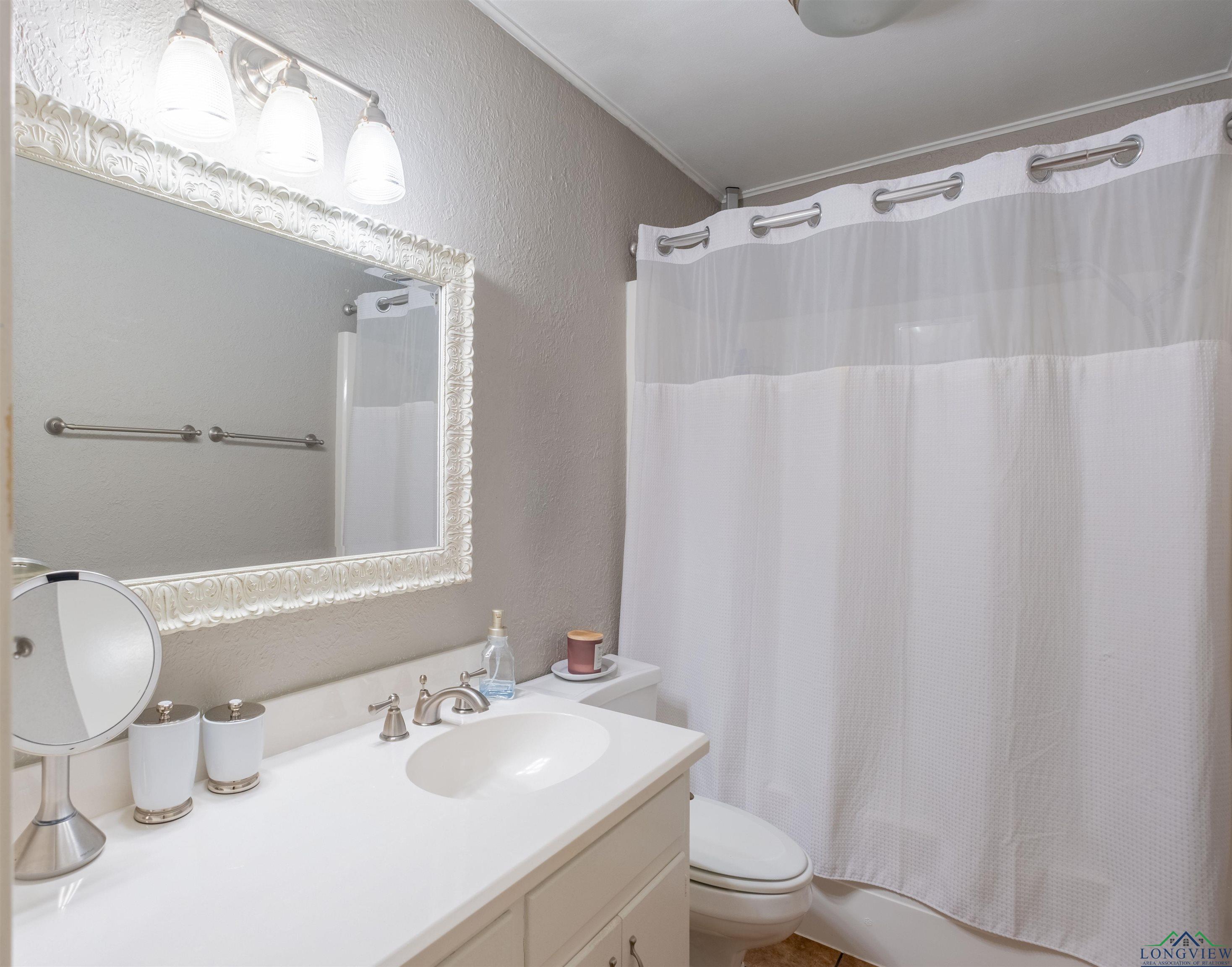 1015 Bel Air Dr, Athens, Texas image 18