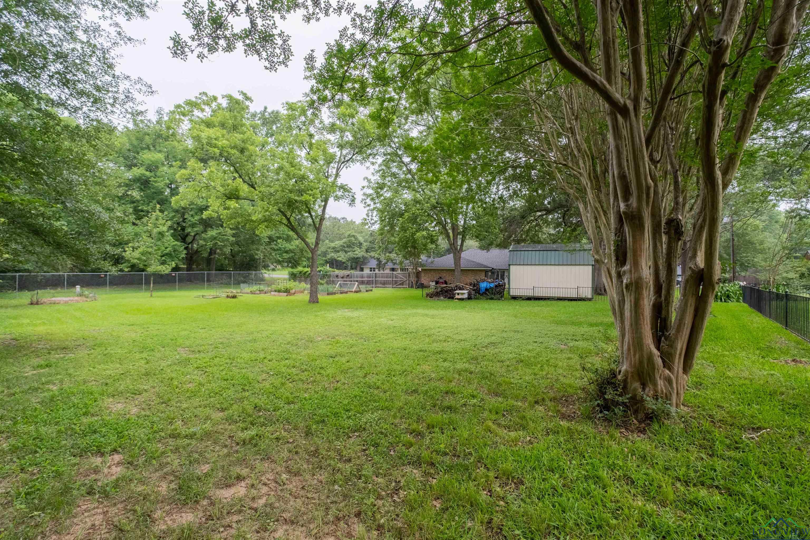 1015 Bel Air Dr, Athens, Texas image 30