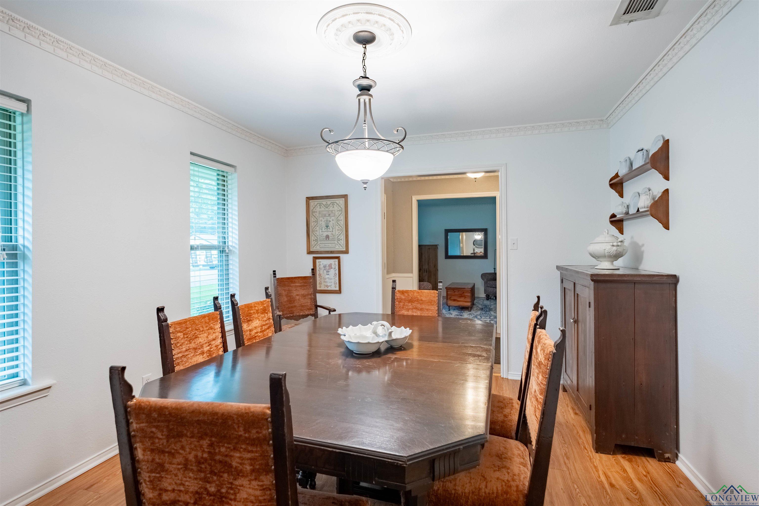 1015 Bel Air Dr, Athens, Texas image 8