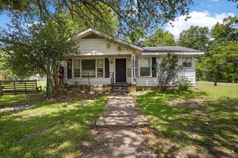 Homes For Sale - 705 Oak Street<br/> Bullard, TX 75757