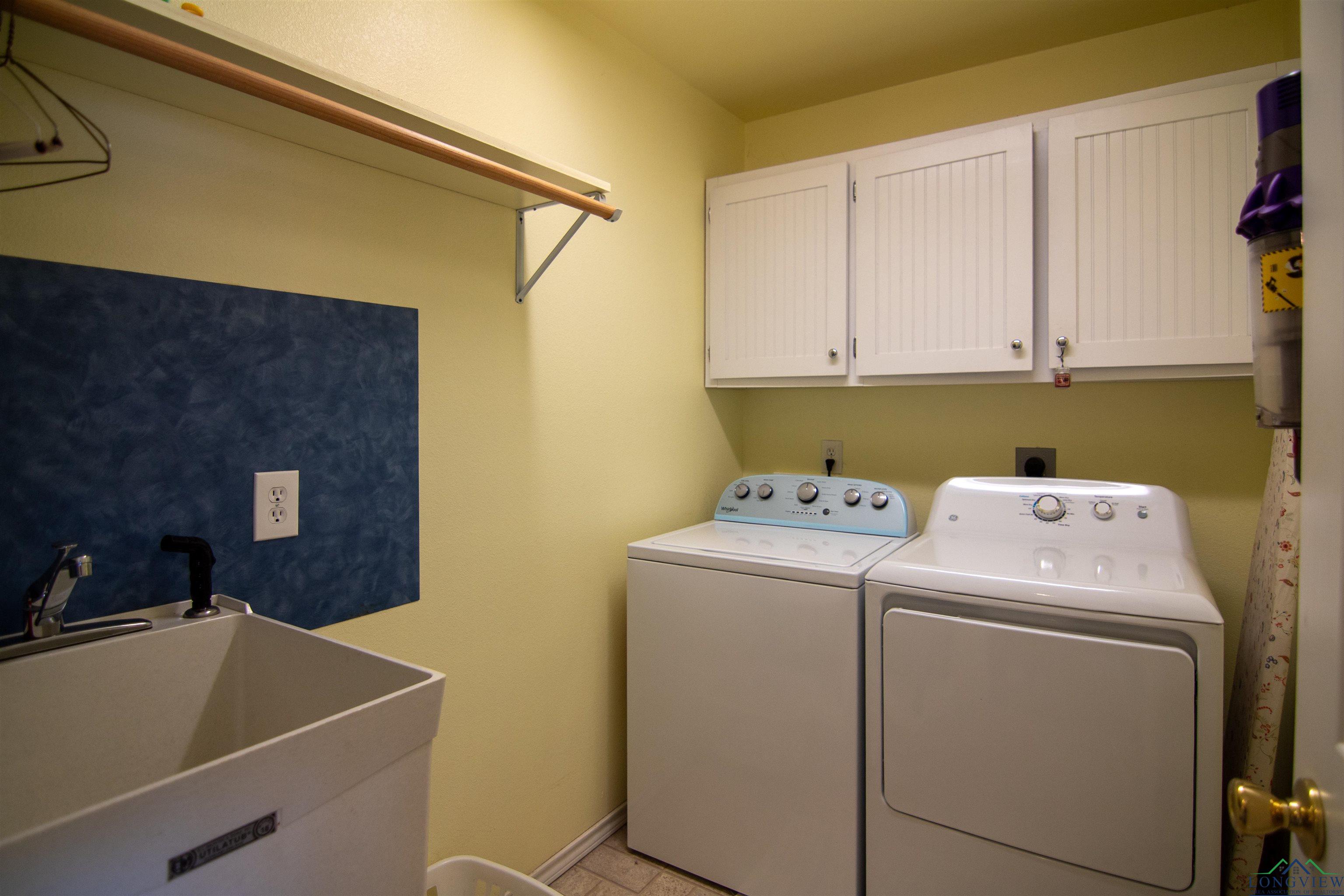 1740 Cr 3333, Omaha, Texas image 9