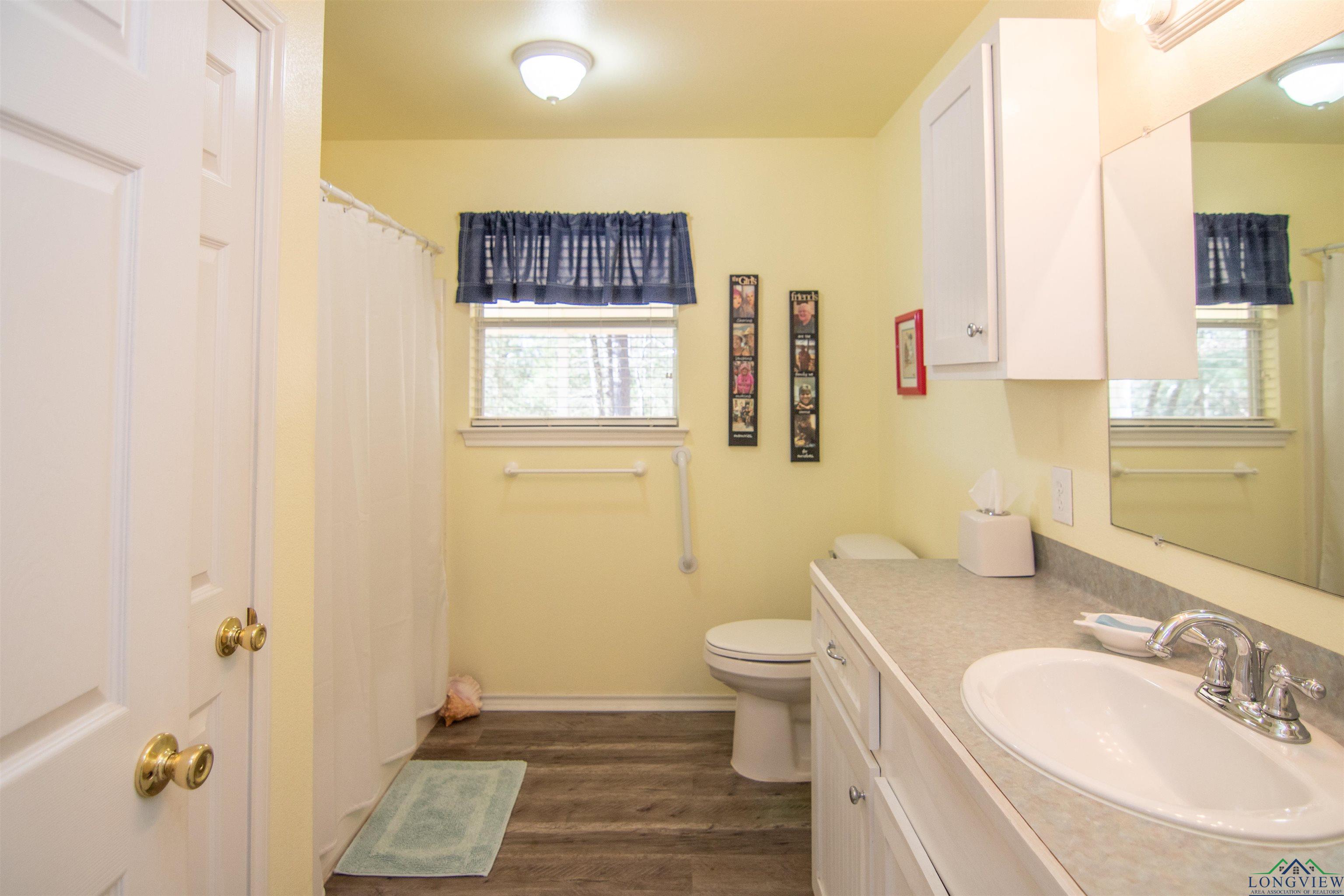 1740 Cr 3333, Omaha, Texas image 10