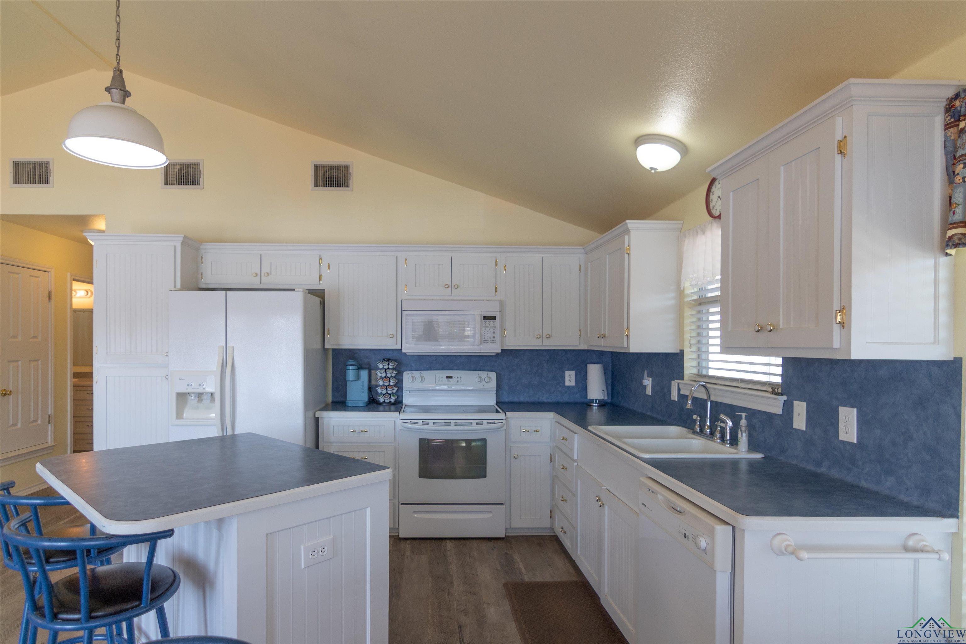 1740 Cr 3333, Omaha, Texas image 8