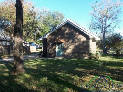 A home in Kilgore