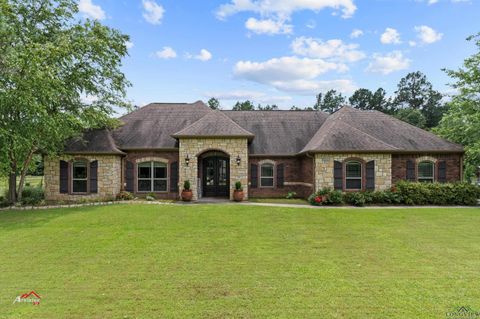 A home in De Berry