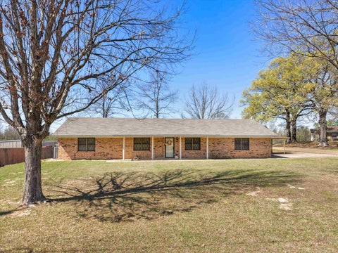 Homes For Sale - 107 Giles Ave<br/> Omaha, TX 75571