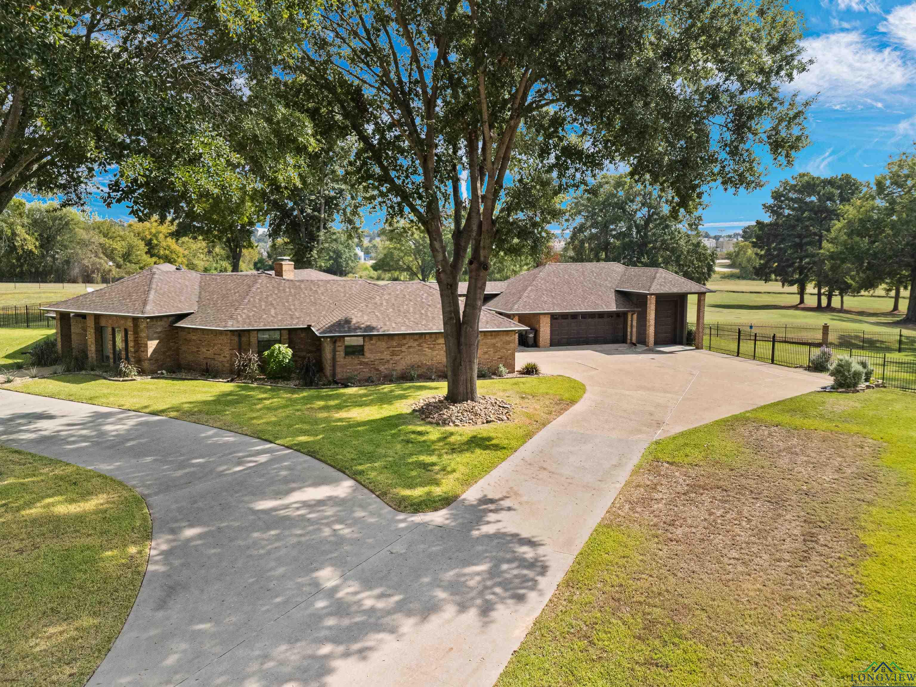 8 Oak Forest Dr, Longview, Texas image 3