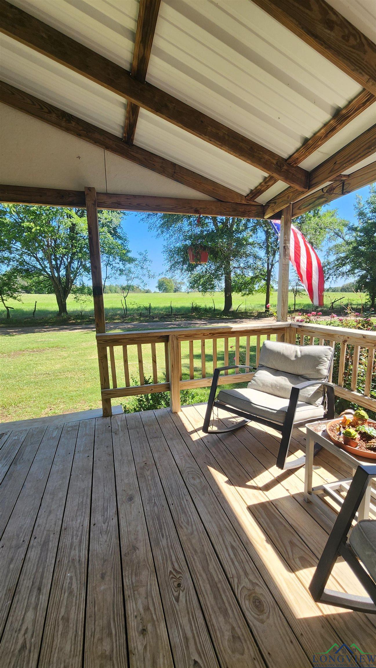 1807 Private Road 4214, Gilmer, Texas image 2