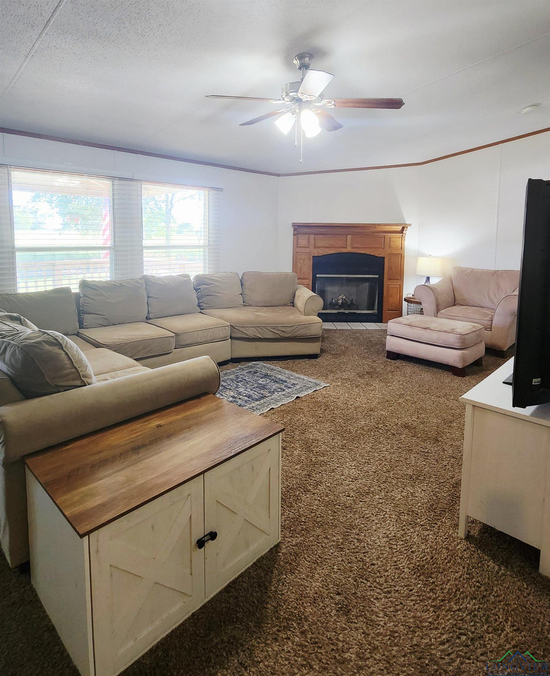 1807 Private Road 4214, Gilmer, Texas image 3