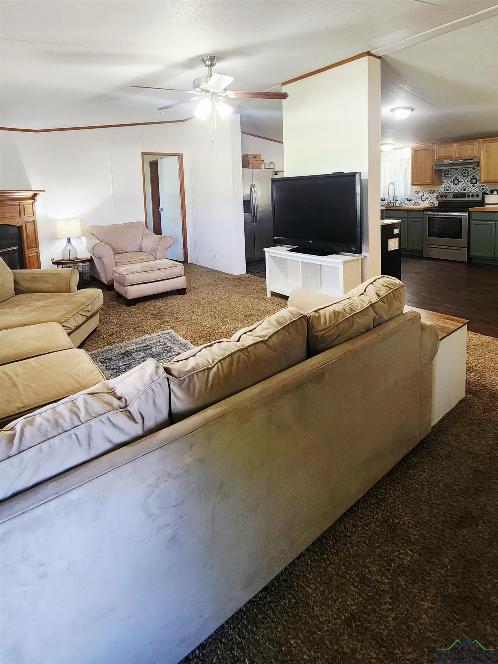 1807 Private Road 4214, Gilmer, Texas image 4