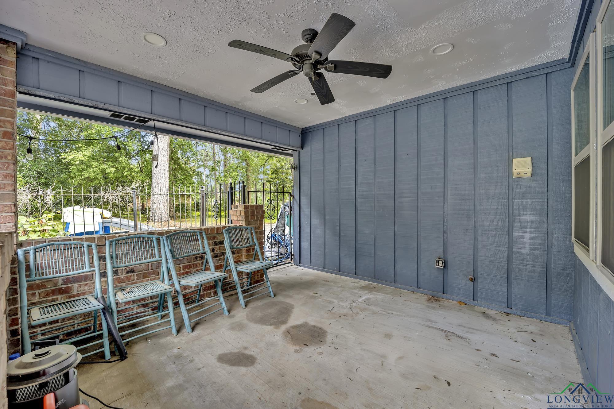 202 Timberlane Dr, Carthage, Texas image 28