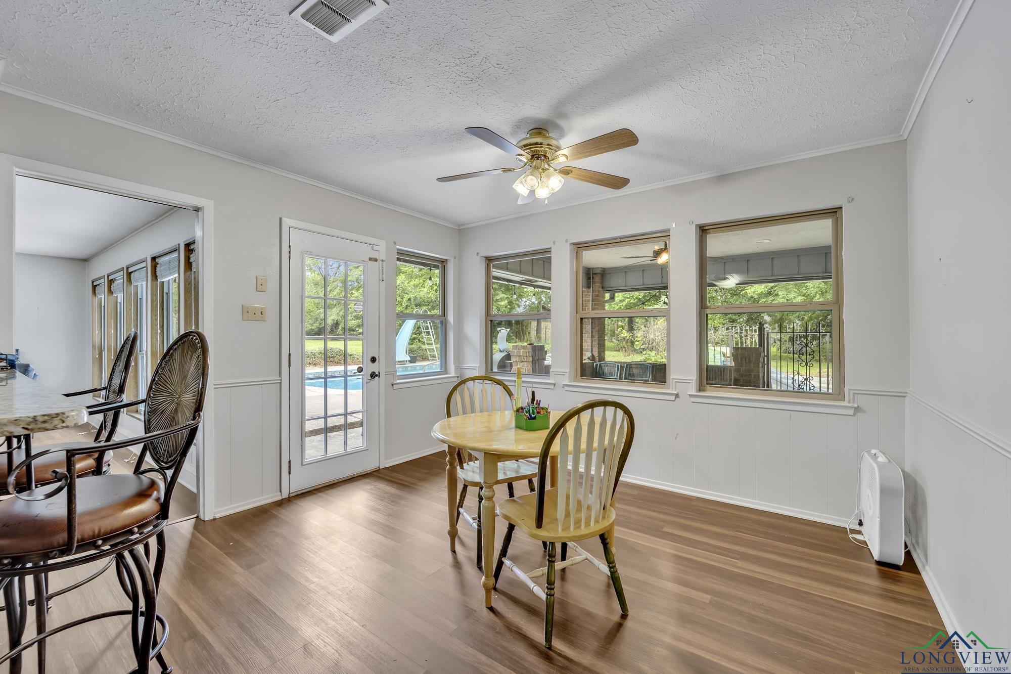 202 Timberlane Dr, Carthage, Texas image 15