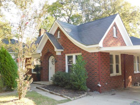 A home in Gilmer