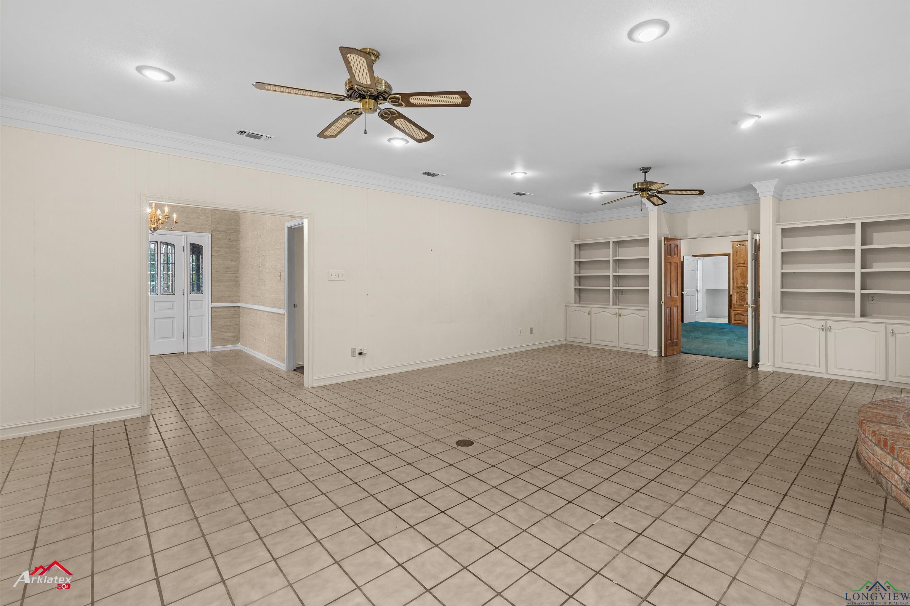 825 University Dr, Carthage, Texas image 11