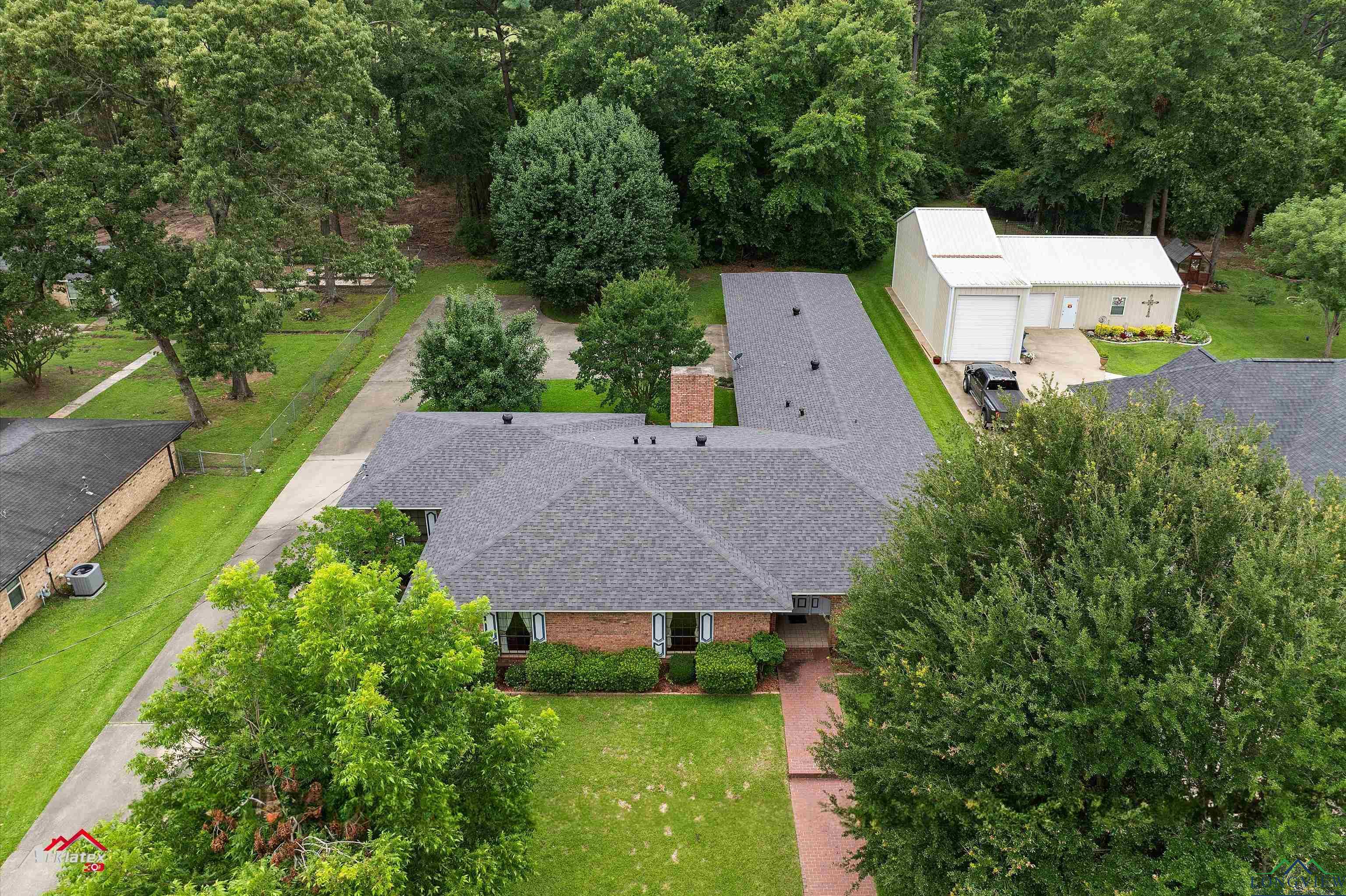 825 University Dr, Carthage, Texas image 3