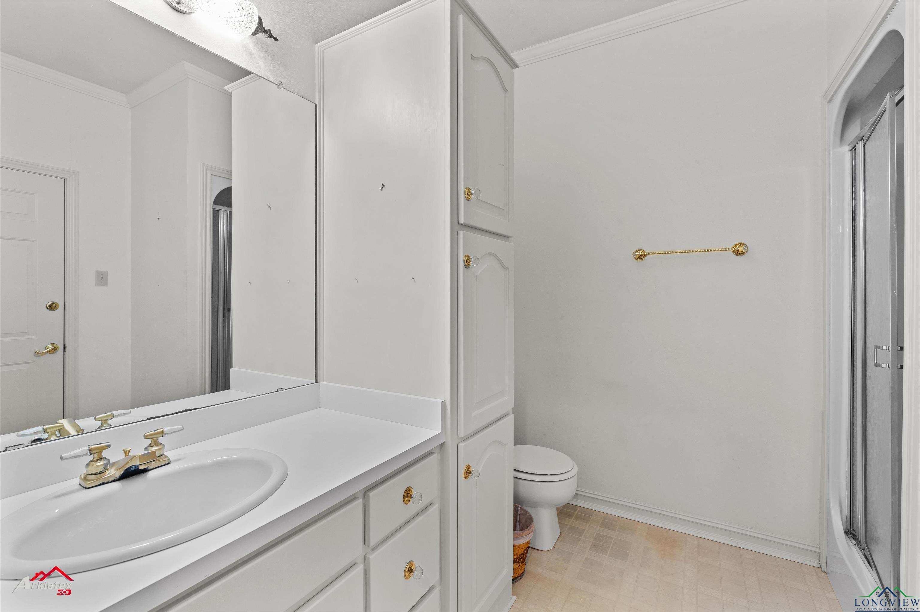 825 University Dr, Carthage, Texas image 24