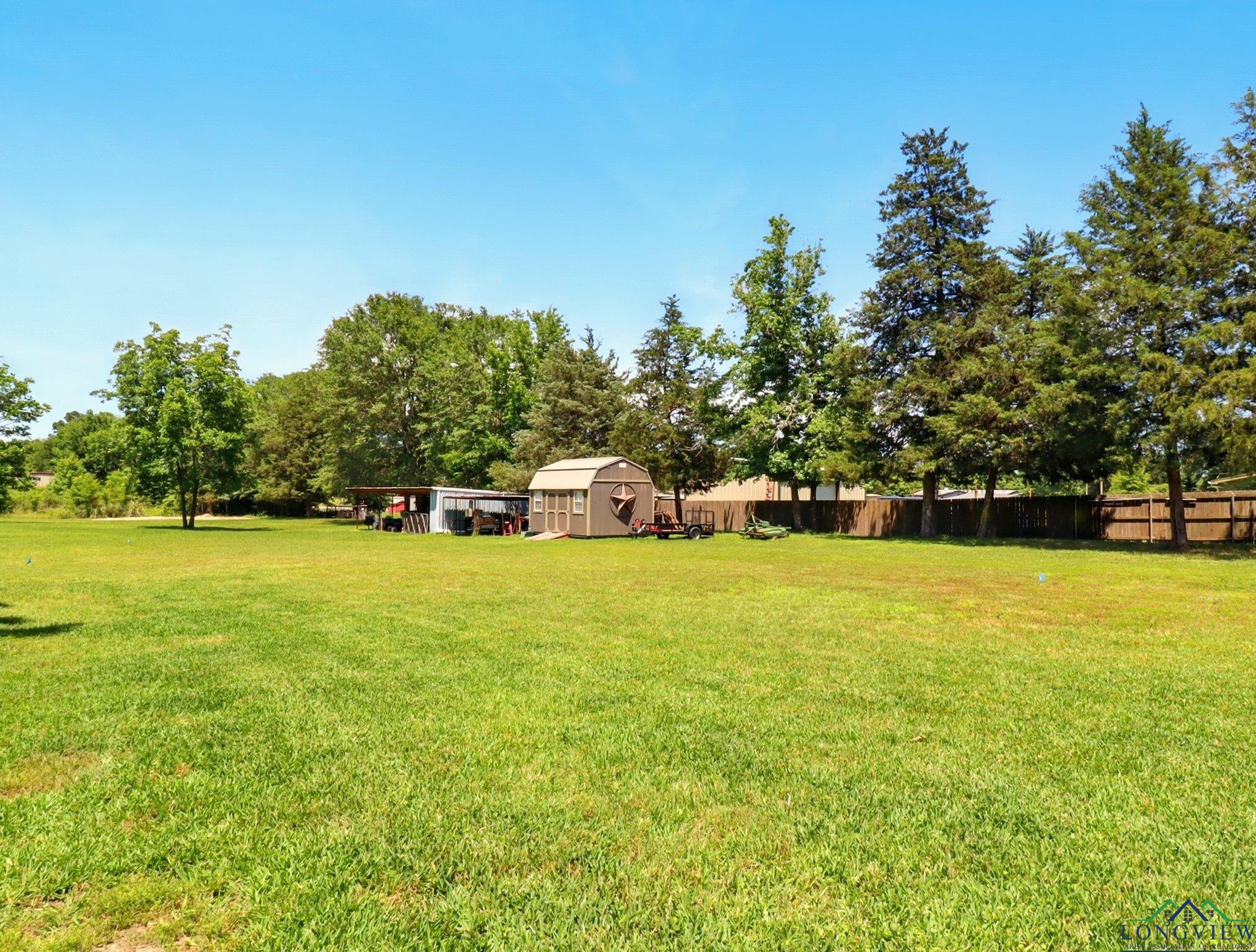 112 Melody Dr, Gladewater, Texas image 28