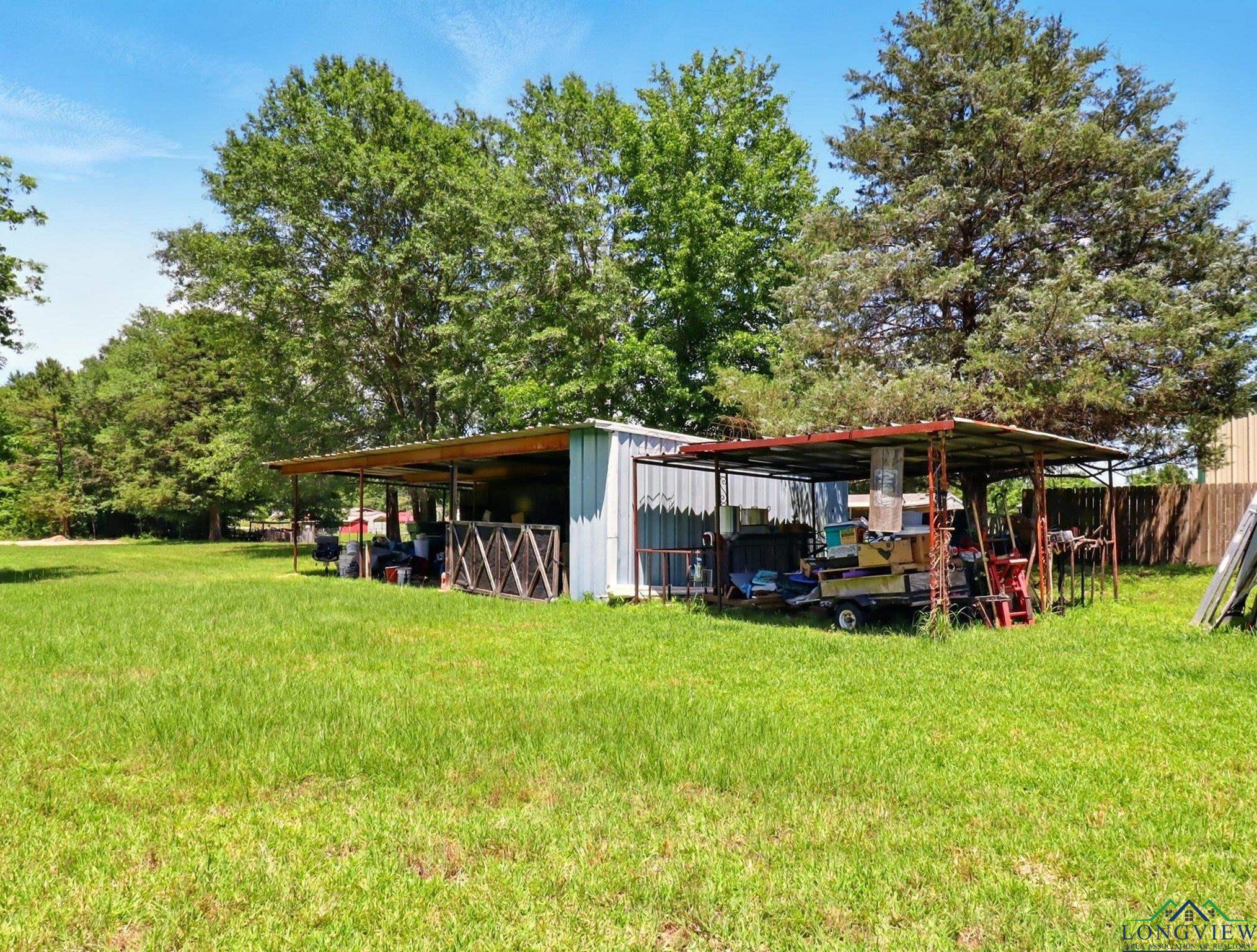 112 Melody Dr, Gladewater, Texas image 26