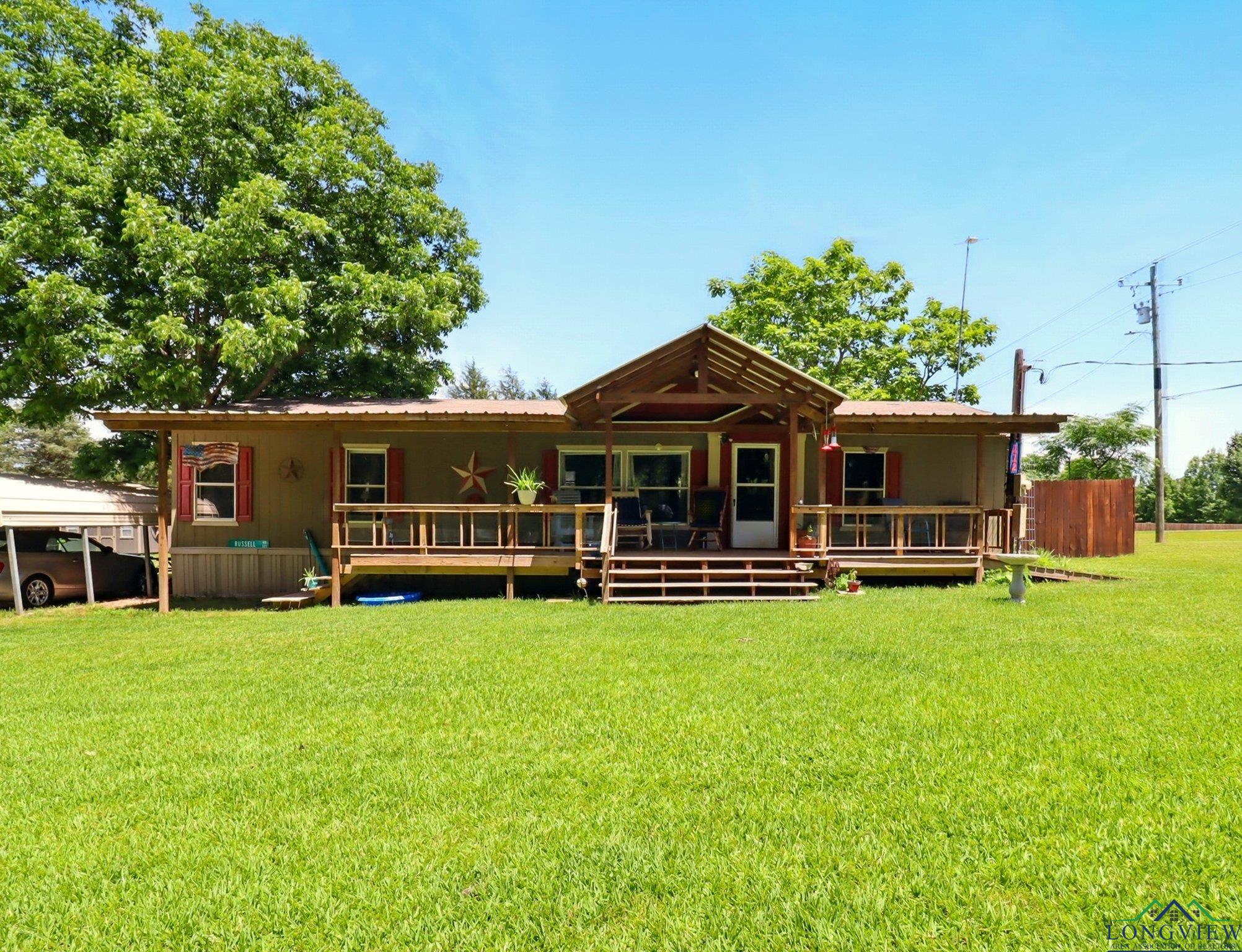 112 Melody Dr, Gladewater, Texas image 1