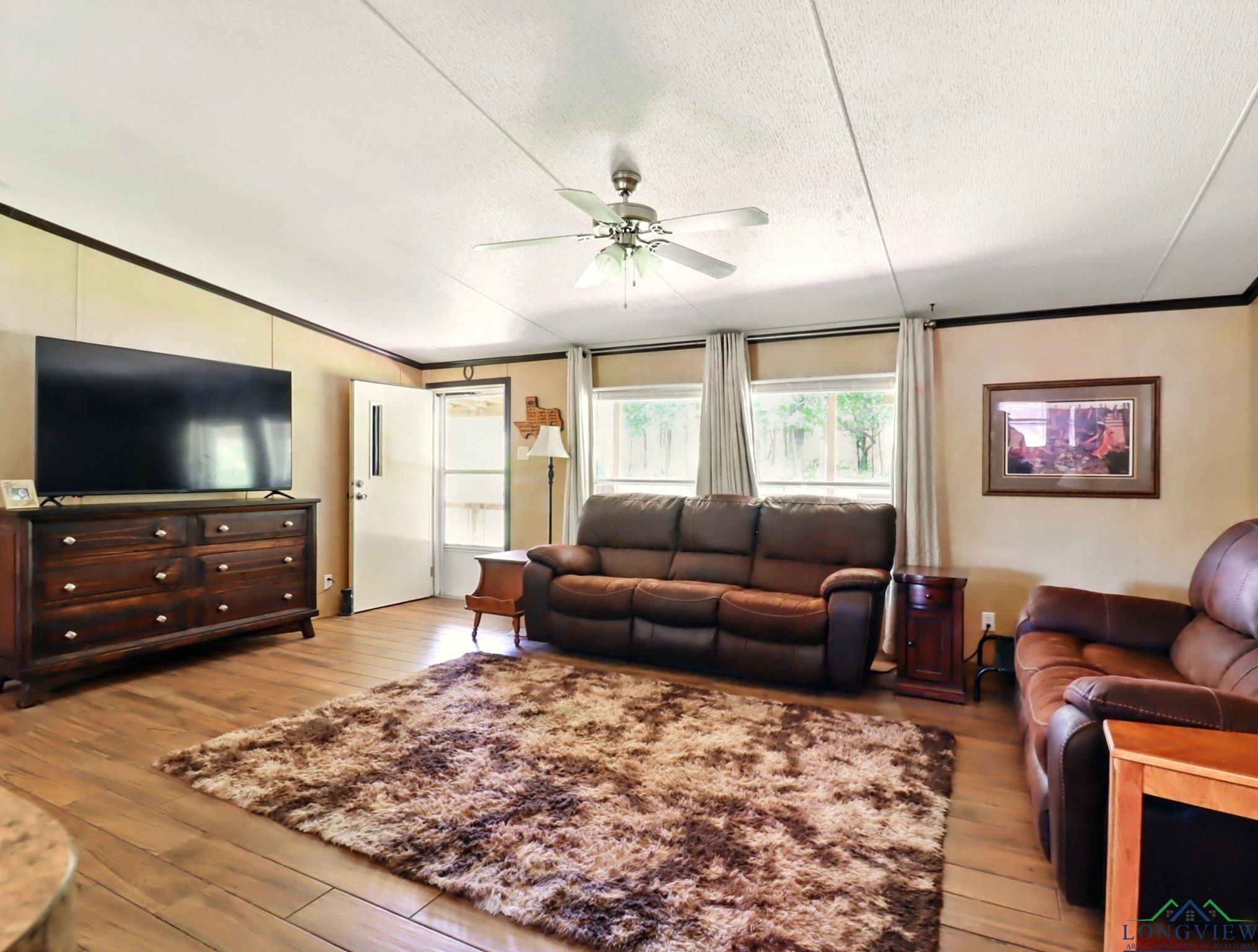 112 Melody Dr, Gladewater, Texas image 3